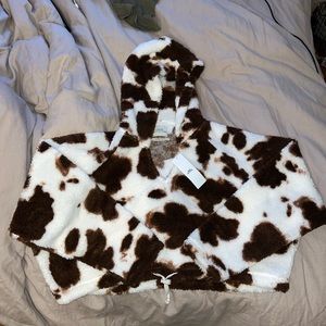 URBAN OUTFITTERS SOFT COW-PRINT CROPPED HOODIE
